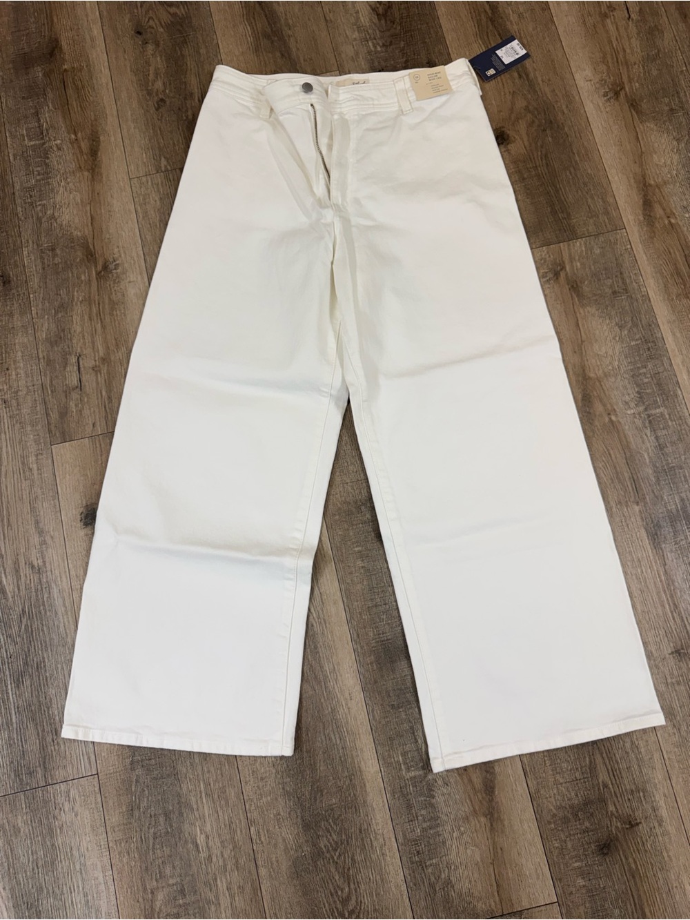 Universal Thread High Rise Wide-Leg Cropped Sailor Jeans in White